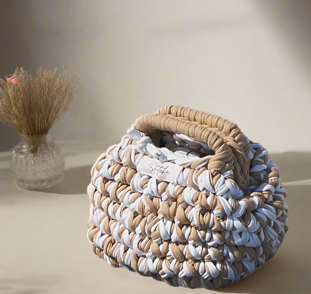 Clip Clutch bag